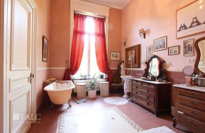 Palácio à venda Fays, Wallonie, Badezimmer im EG