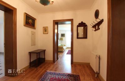 Palácio à venda Fays, Wallonie, Flur im 2.OG