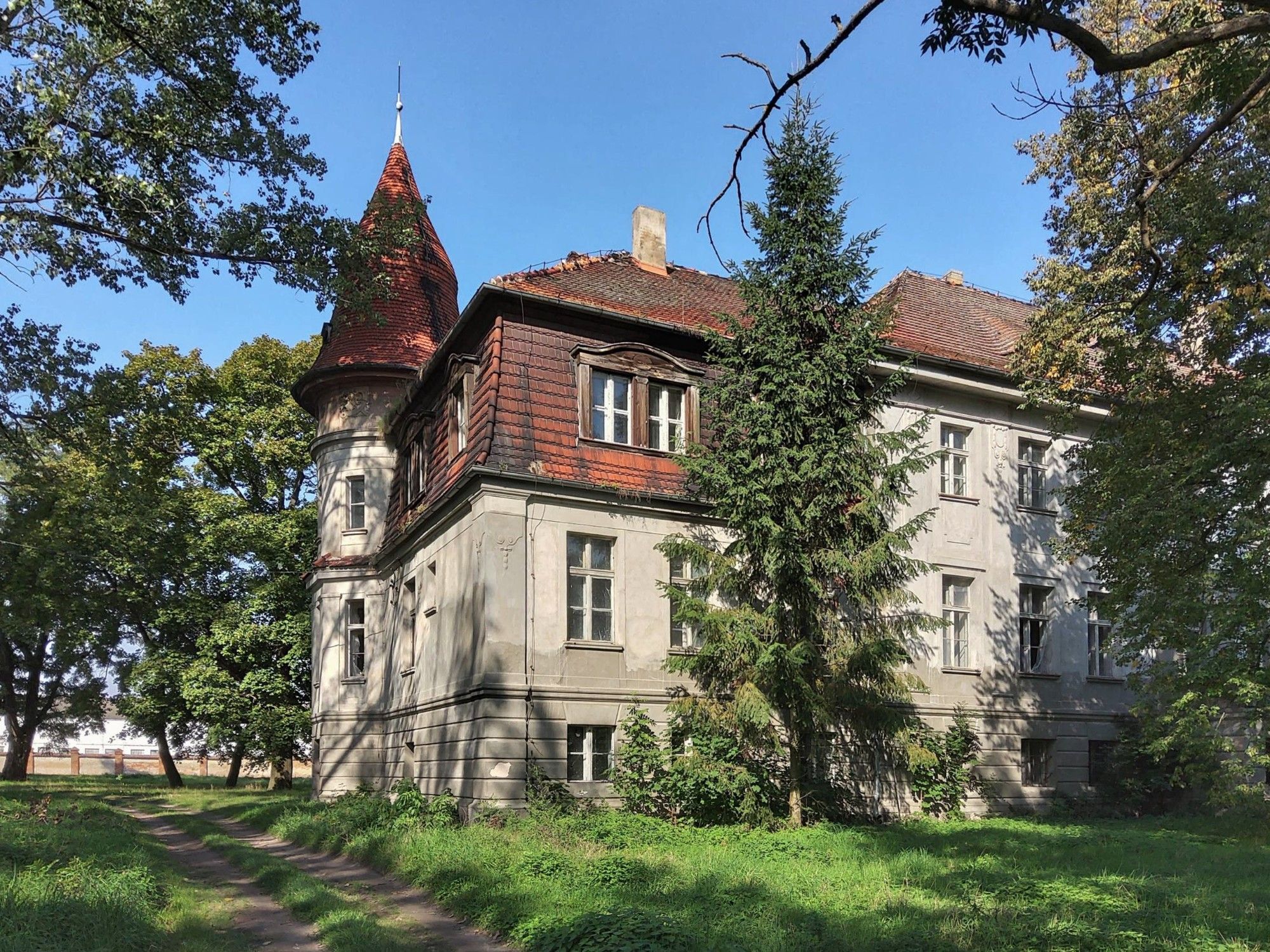 Fotos Neobarockes Herrenhaus in Karczewo