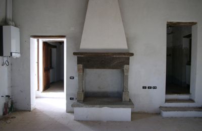 Palácio à venda San Leo Bastia, Palazzo Vaiano, Úmbria, Lareira