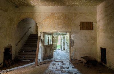 Palácio à venda Brody, Zámek Brody, Ústecký kraj, Escada