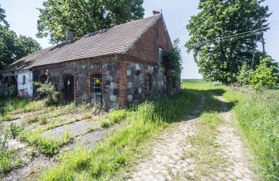 Palácio à venda Przybysław, Zachodniopomorskie, Edifício anexo 