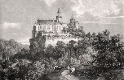 Palácio à venda Veauce, Auvergne-Rhône-Alpes, Vista histórica