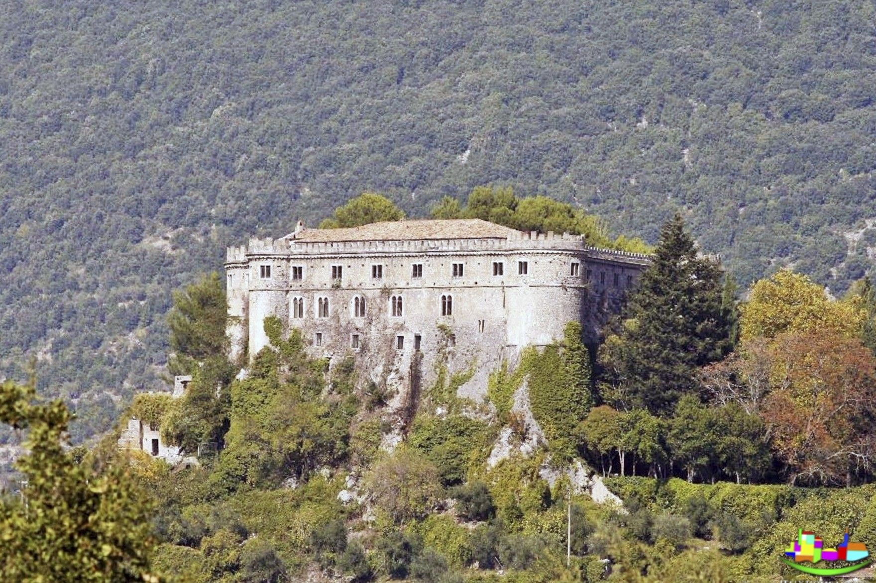 Fotos Venda de Castelo no Coração da Região dos Abruzos
