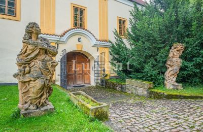 Castelo Třebotov, Střední Čechy