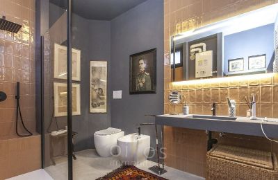 Apartamento em edifício histórico à venda Oria, Apúlia, Casa de banho