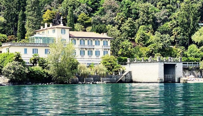 Villa histórica à venda 28824 Oggebbio, Piemonte,  Itália