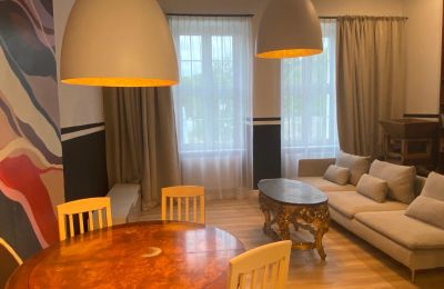 Apartamento em edifício histórico à venda Lubiechowo, Pałac w Lubiechowie, Zachodniopomorskie, Widok na salon 
