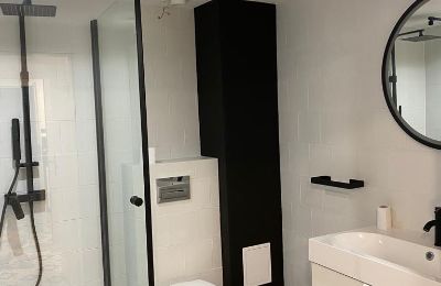 Apartamento em edifício histórico à venda Lubiechowo, Pałac w Lubiechowie, Zachodniopomorskie, Łazienka 