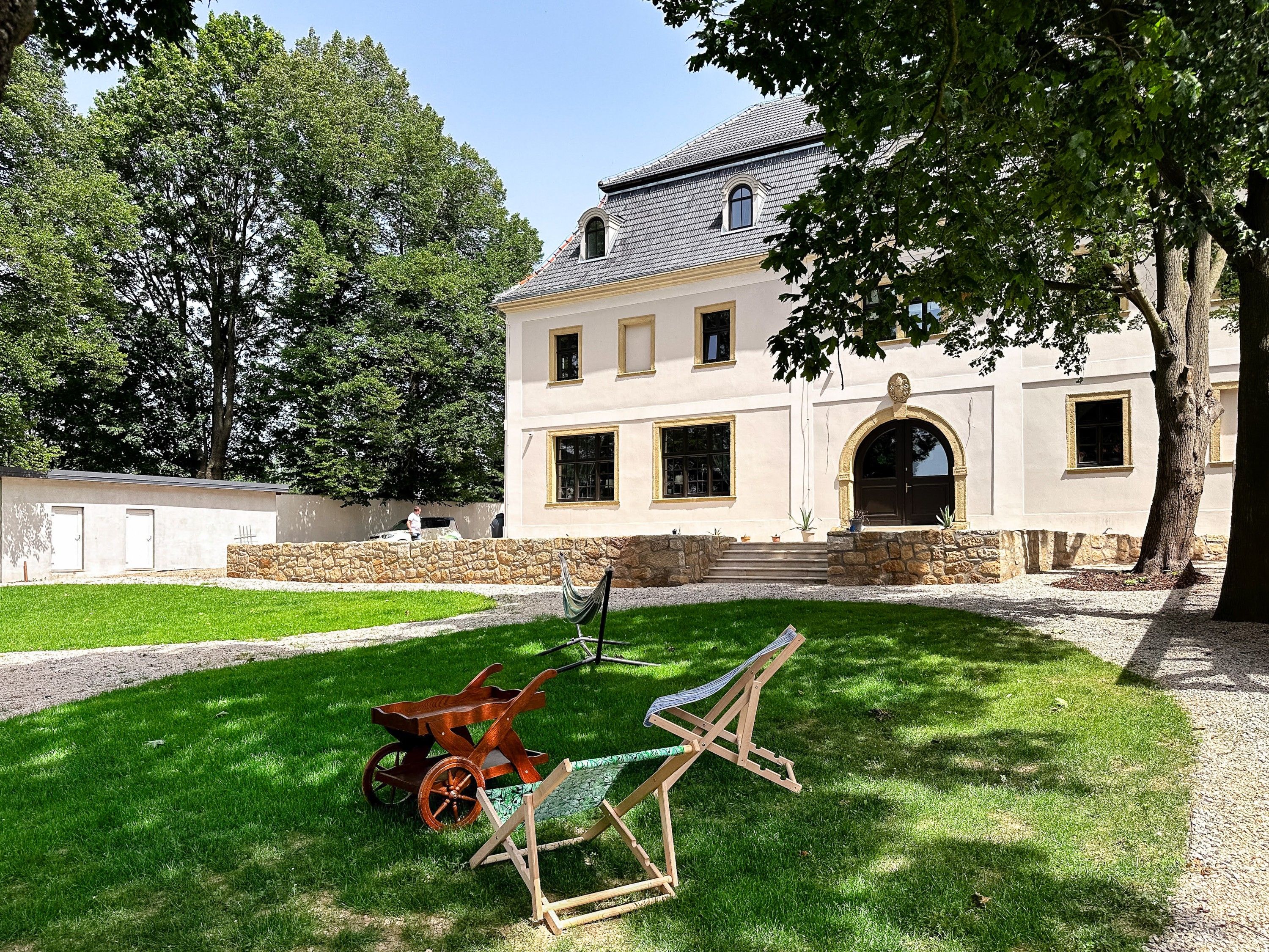 Fotos Neu renoviert: Herrenhaus zwischen Jelenia Góra und Wałbrzych