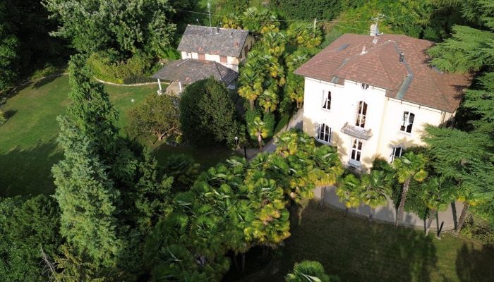 Villa histórica à venda Merate, Lombardia,  Itália