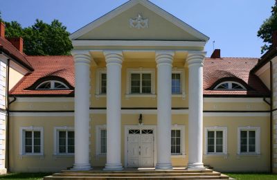Palácio à venda Radoszewnica, Slaskie, Pórtico