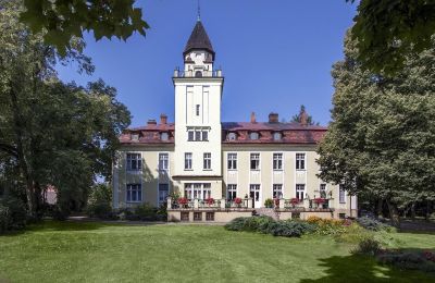 Palácio à venda Częstochowa, Slaskie, Vista traseira