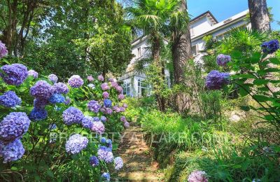 Villa histórica à venda Dizzasco, Lombardia, Jardim