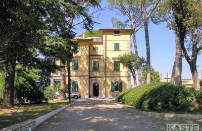 Villa histórica à venda Terricciola, Toscana, Vista exterior