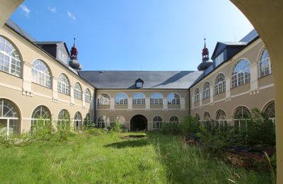 Palácio à venda Olomoucký kraj, Pátio