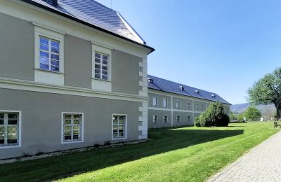 Palácio à venda Olomoucký kraj, Vista lateral