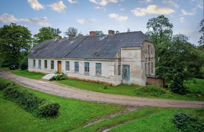 Casa senhorial à venda Ozoli (Ozolmuiža), Ozolu muiža, Kurzeme, Vista frontal