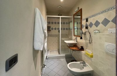 Mansão histórica à venda Bee, Piemonte, Casa de banho
