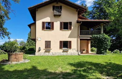Imóveis com caráter, Villa histórica com vista para o Lago Maggiore e total privacidade