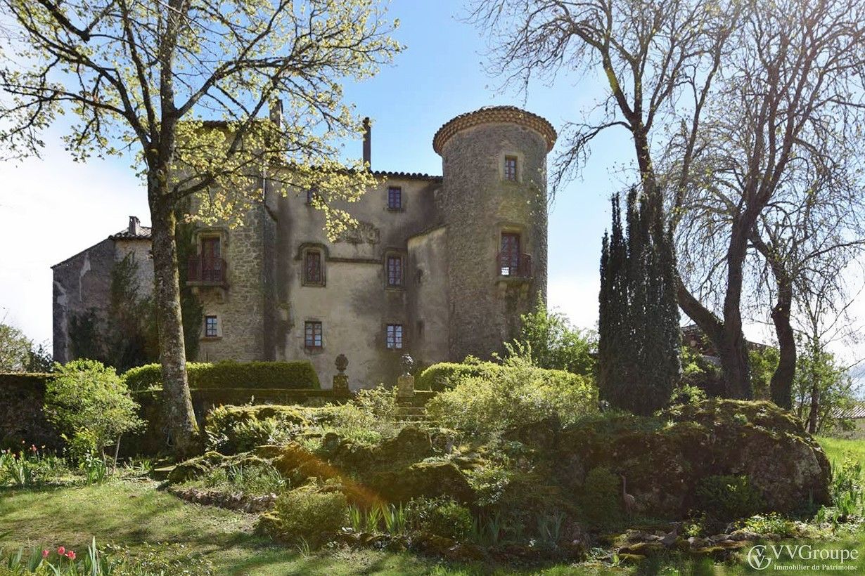 Fotos Château du 12ème siècle rénové, 8 chambres, dans un village Le-Caylar-Hérault