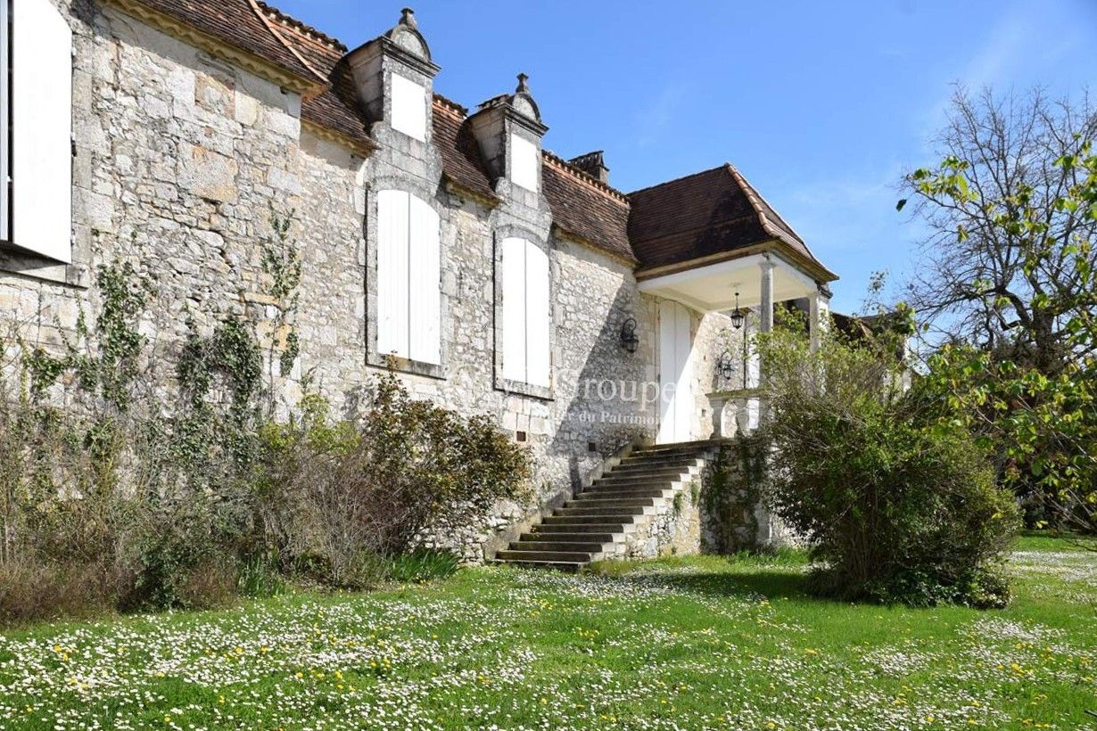 Fotos Château du 17ème siècle avec cour d'honneur, piscine sur 8,9 hect Monflanquin