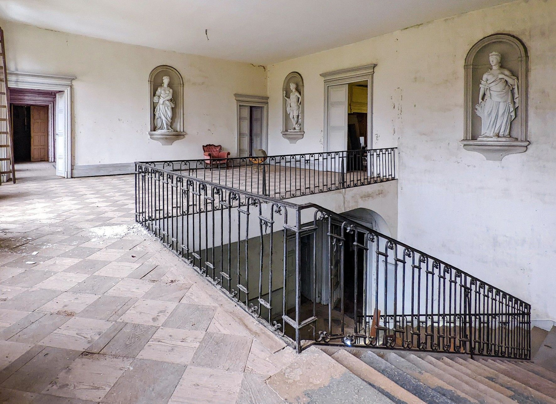 Fotos Castelo com interiores preservados na região da Borgonha-Franco-Condado