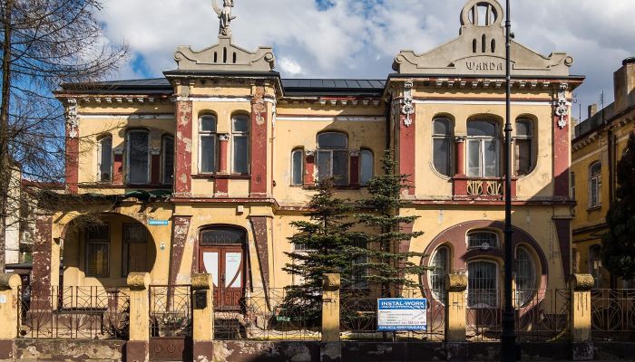 Villa histórica à venda Piotrków Trybunalski, Lodzkie,  Polónia