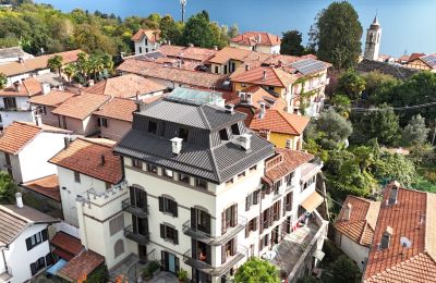 Imóveis com caráter, Elegantes 175 m² großes Apartment in historischer Villa in Verbania Antoliva am Lago Maggiore