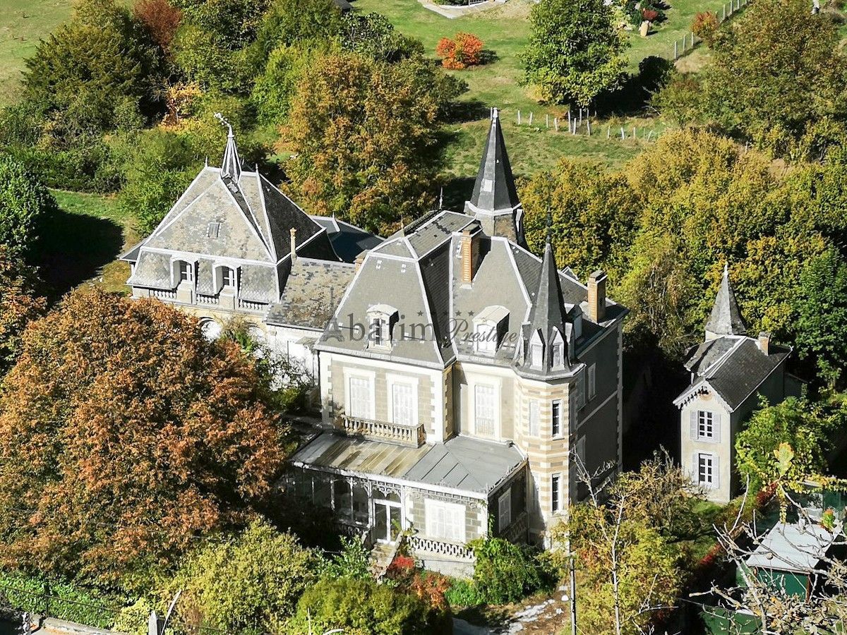 Fotos Solar francês elegante com vista para as montanhas, a apenas 15 minutos de Bagnères-de-Luchon
