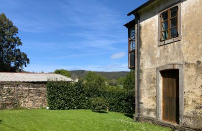 Casa de campo à venda Moeche, Sta Cruz de Moeche, Galiza, Patio delantero