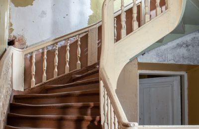 Casa senhorial à venda Virķēni, Vidzeme, Escada secundária