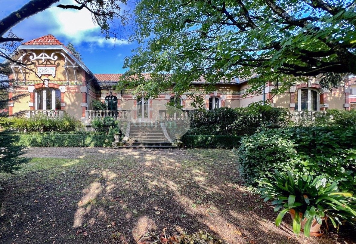 Fotos Historische Villa mit Gästehaus in Castres