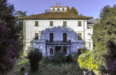 Villa histórica à venda Pontedera, Toscana, Vista frontal