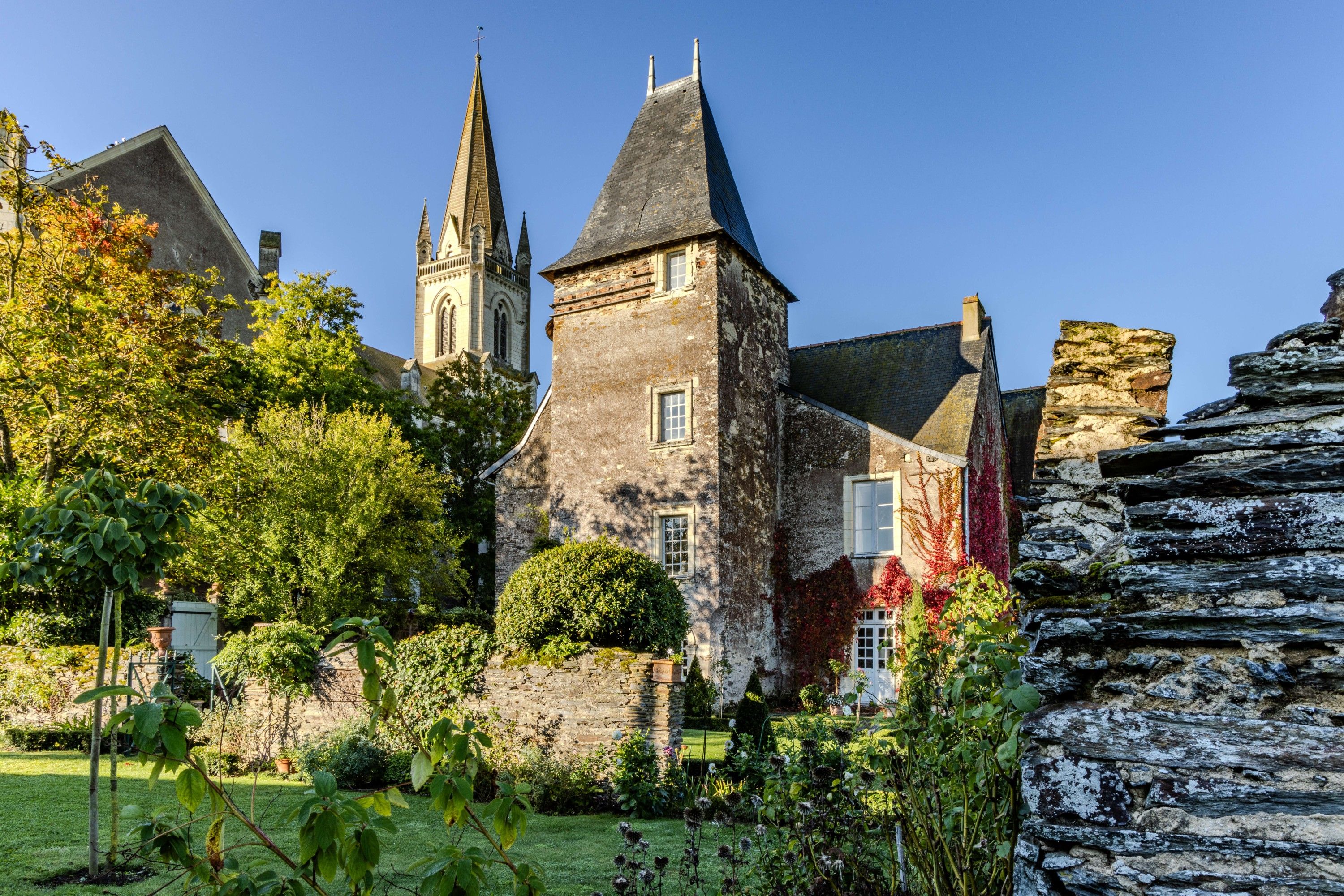 Fotos Histórica Casa Senhorial do Século XVI em Anjou