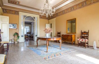 Villa histórica à venda Véneto, Hall de entrada