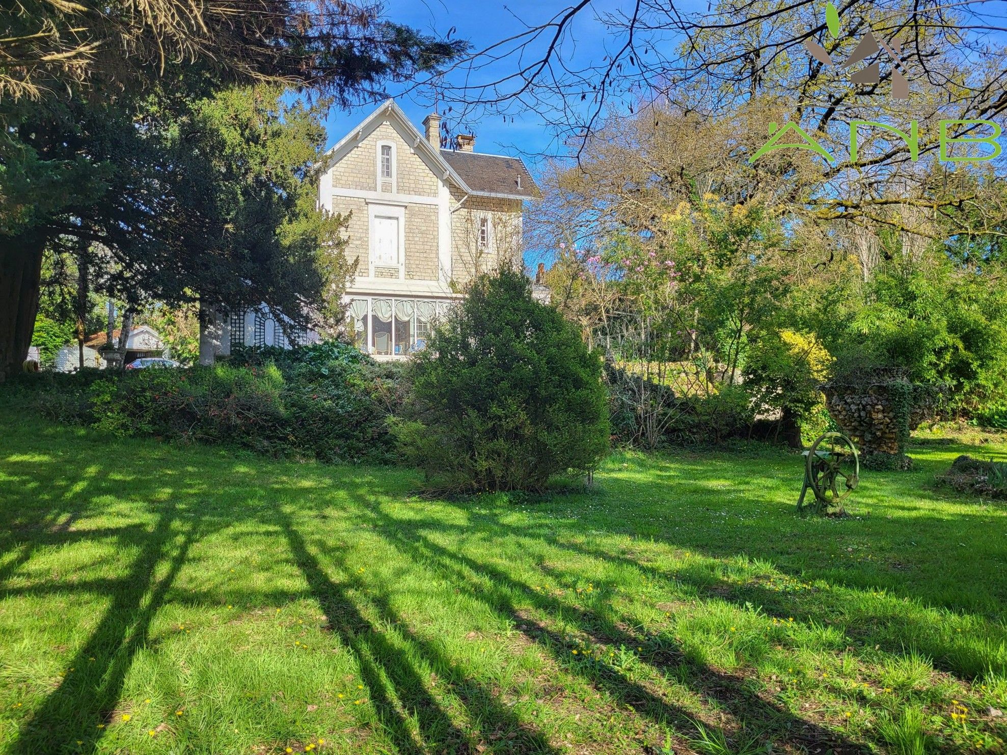 Fotos Villa mit großem Garten Nähe Saintes