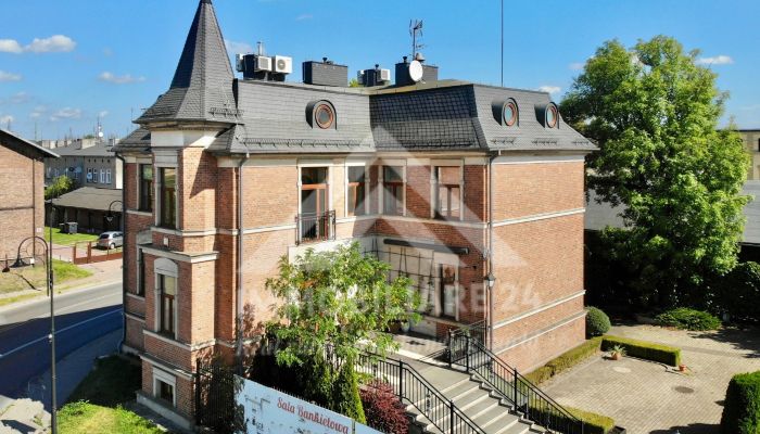Villa histórica à venda Radomsko, Lodzkie,  Polónia