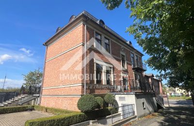 Villa histórica à venda Radomsko, Kolejowa  2, Lodzkie, Vista traseira