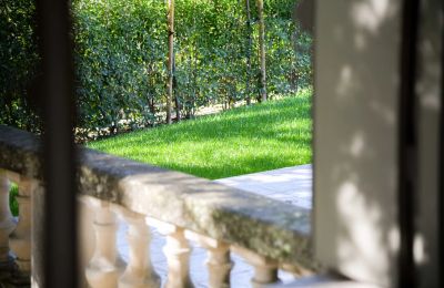 Villa histórica à venda Uzès, Occitânia, Vista