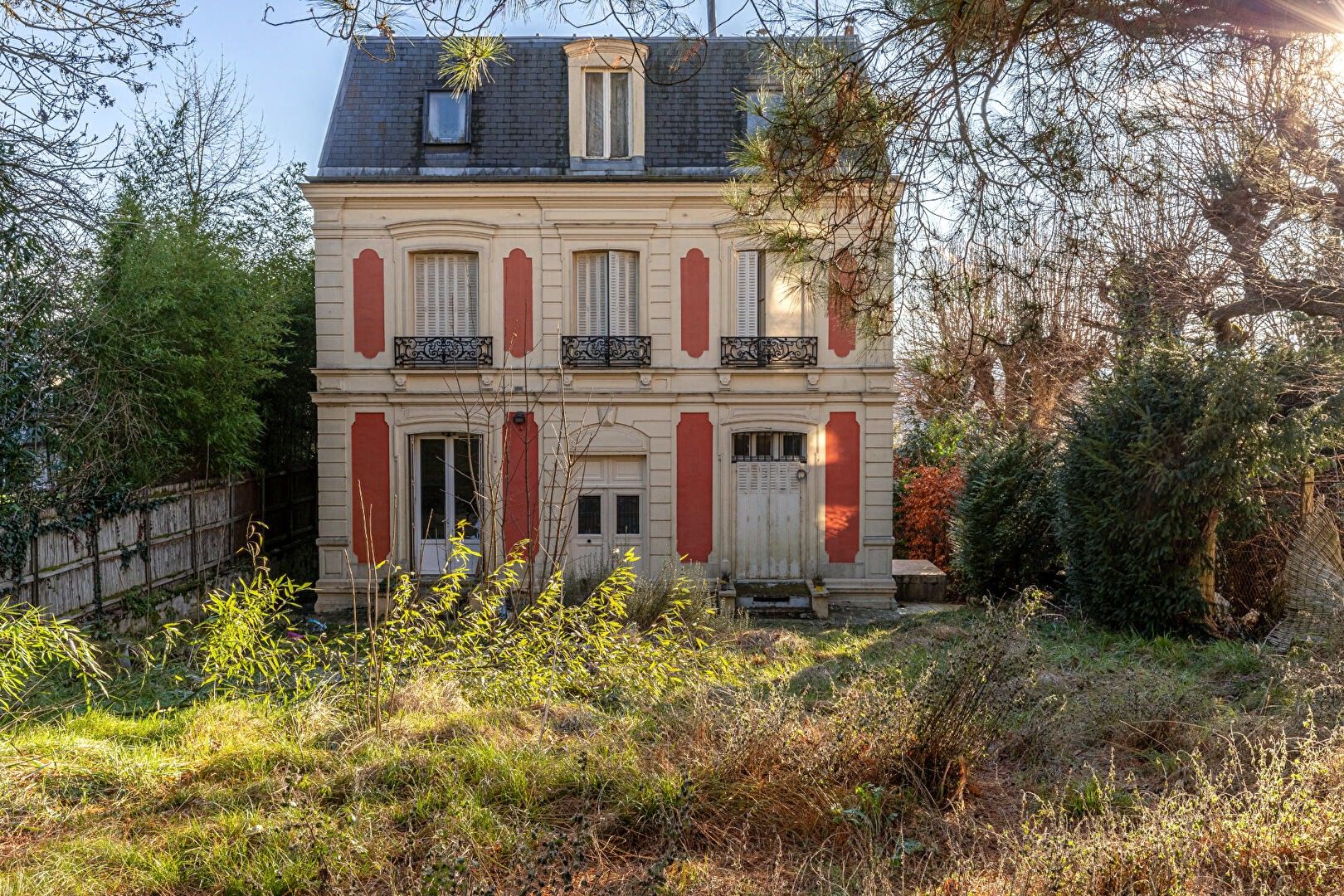 Fotos Bürgerliche Villa im Pariser Vorort Sèvres