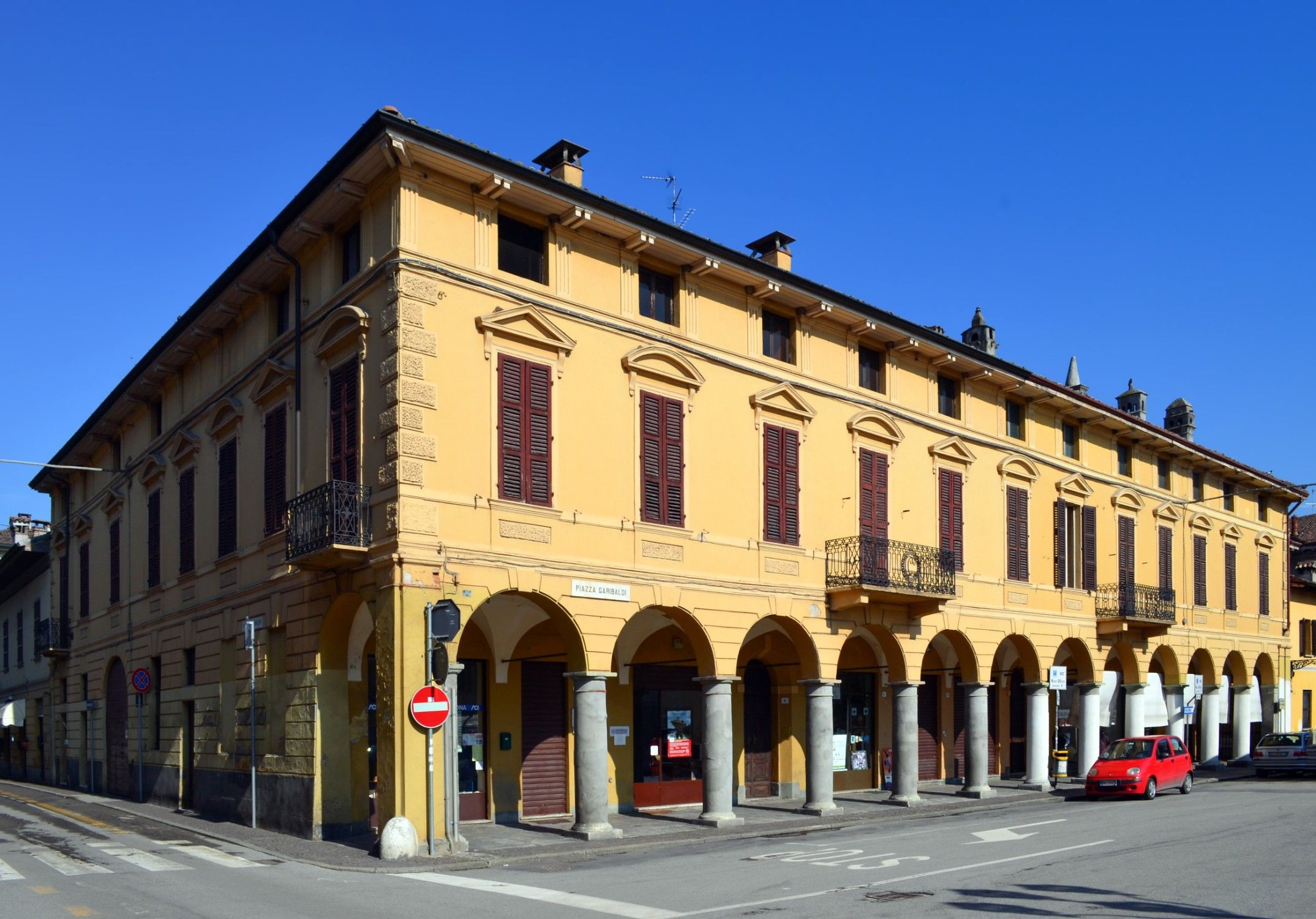 Fotos  Palacete histórico à venda na Lombardia