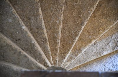 Propriedade histórica à venda Uzès, Occitânia, Escada