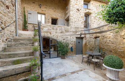 Imóvel histórico à venda Uzès, Occitânia, Pátio