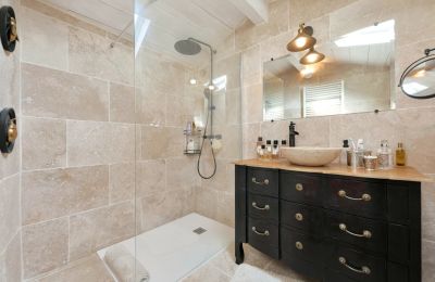 Imóvel histórico à venda Uzès, Occitânia, Casa de banho