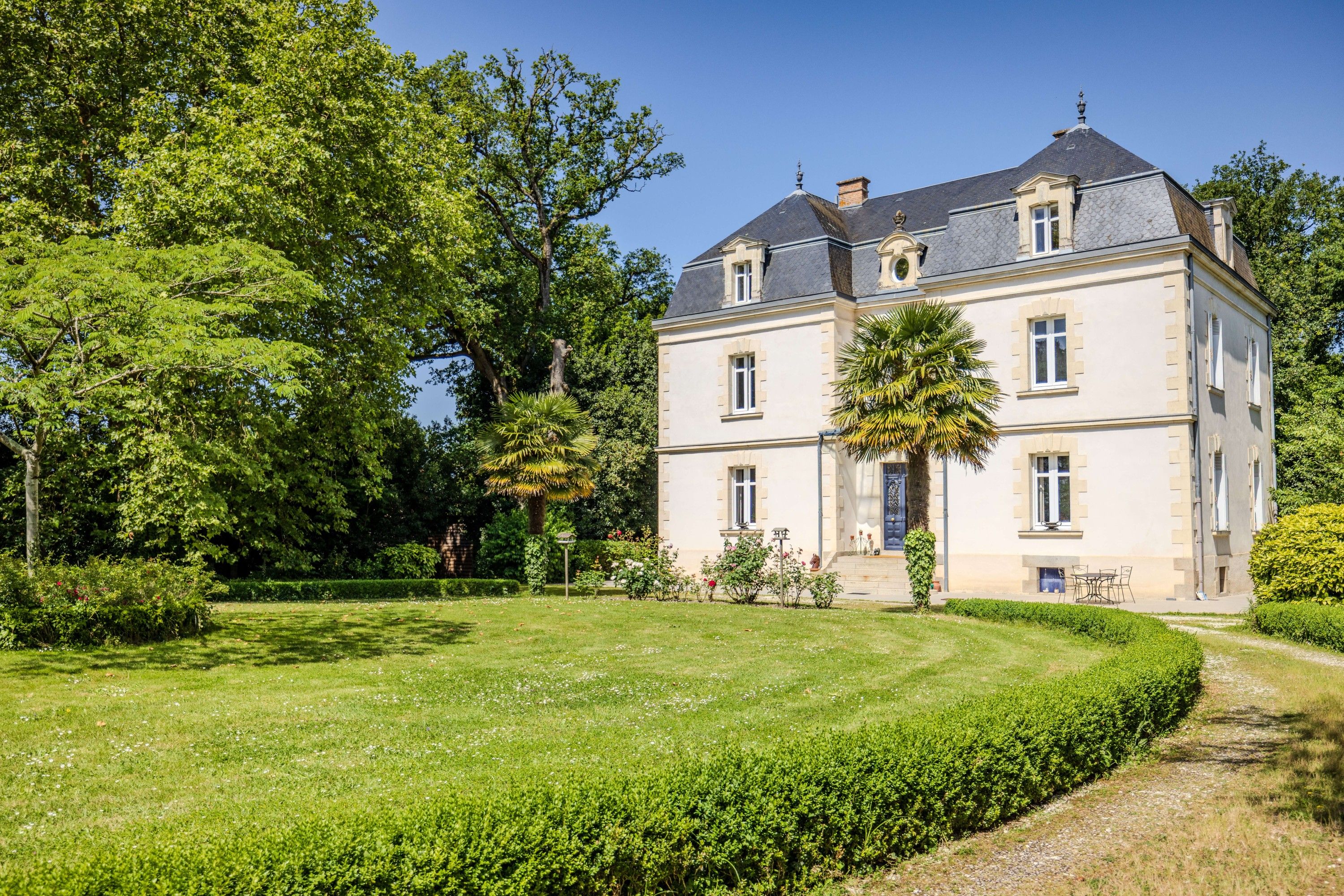Fotos Château Encantador do Século XIX à Venda em França