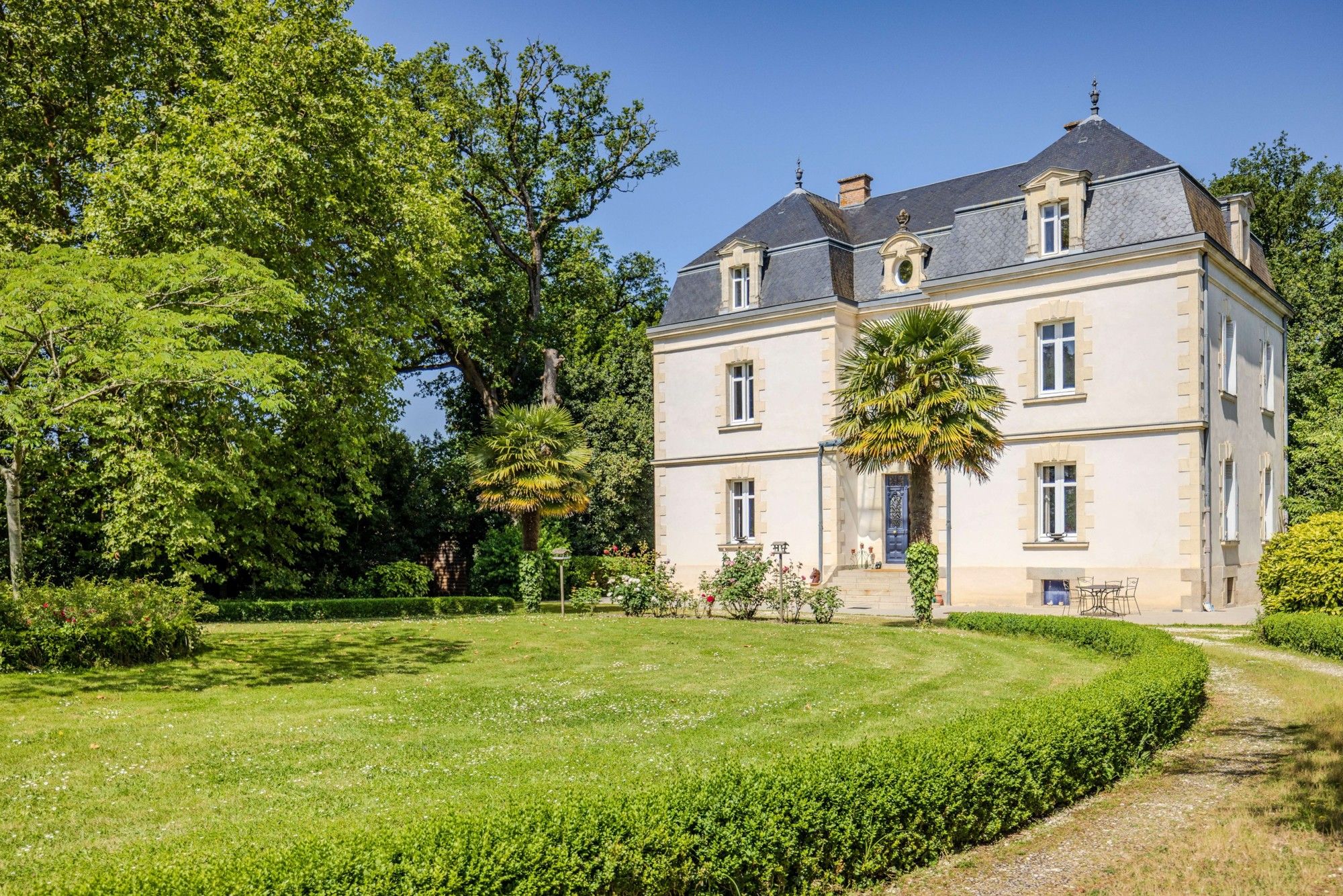 Fotos Château Encantador do Século XIX à Venda em França