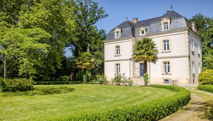 Villa histórica à venda Challans, País do Loire,  França
