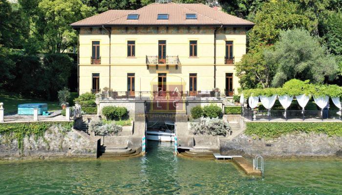 Villa histórica à venda Moltrasio, Lombardia,  Itália