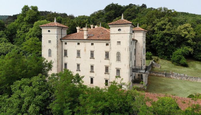 Palácio à venda Itália,  Itália